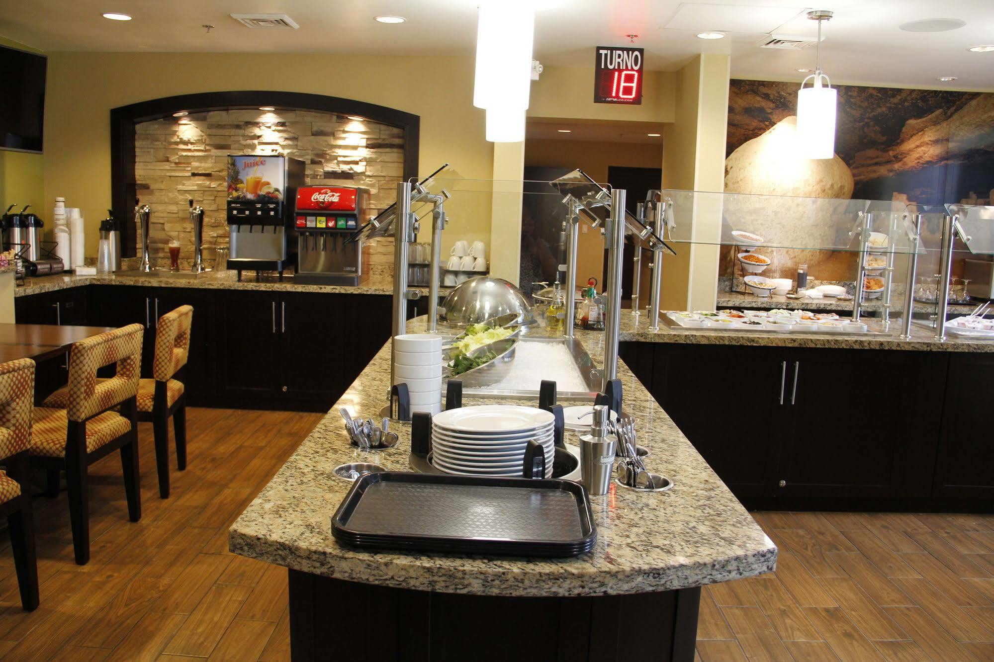 Staybridge Suites Chihuahua By Ihg Exterior foto